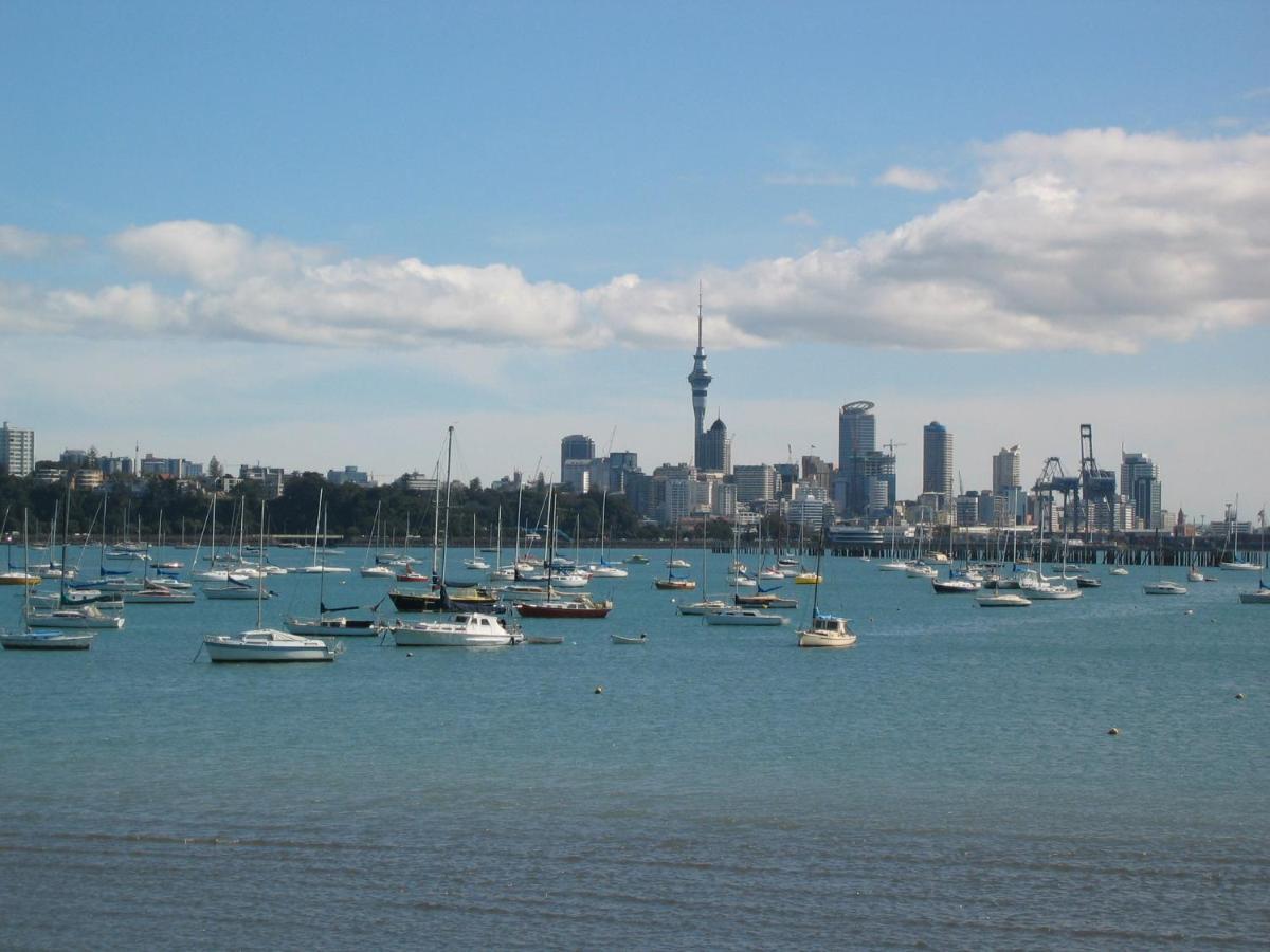 Surf 'N' Snow Backpackers Hostel Auckland Exterior photo